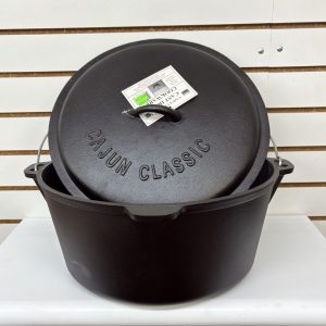 CAST IRON DUTCH OVEN - 16 QT.