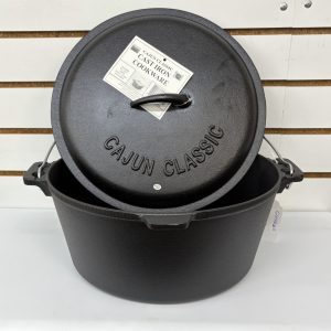 CAST IRON DUTCH OVEN - 9 QT.
