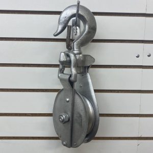 BLOCK 8" SNATCH STAINLESS W/ HOOK