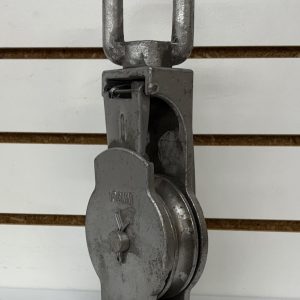 BLOCK 4" (100MM) SEINE STAINLESS STEEL W/ EYE